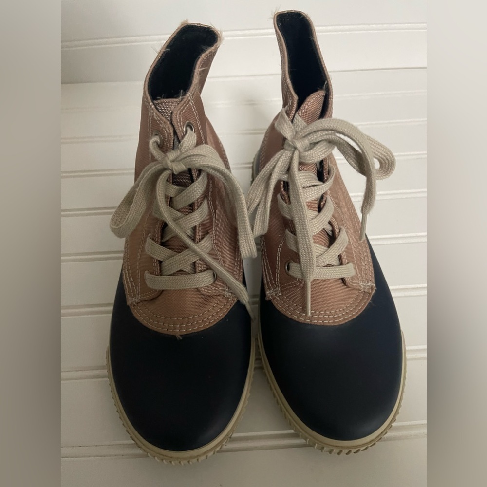 Cougar Womens Size 8 Lace Up Duck Blue Tan Nylon Rubber Rain boots Size 8